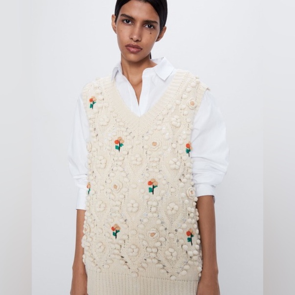 Zara Bobble Knit Floral Embroidered Sweater Vest Small